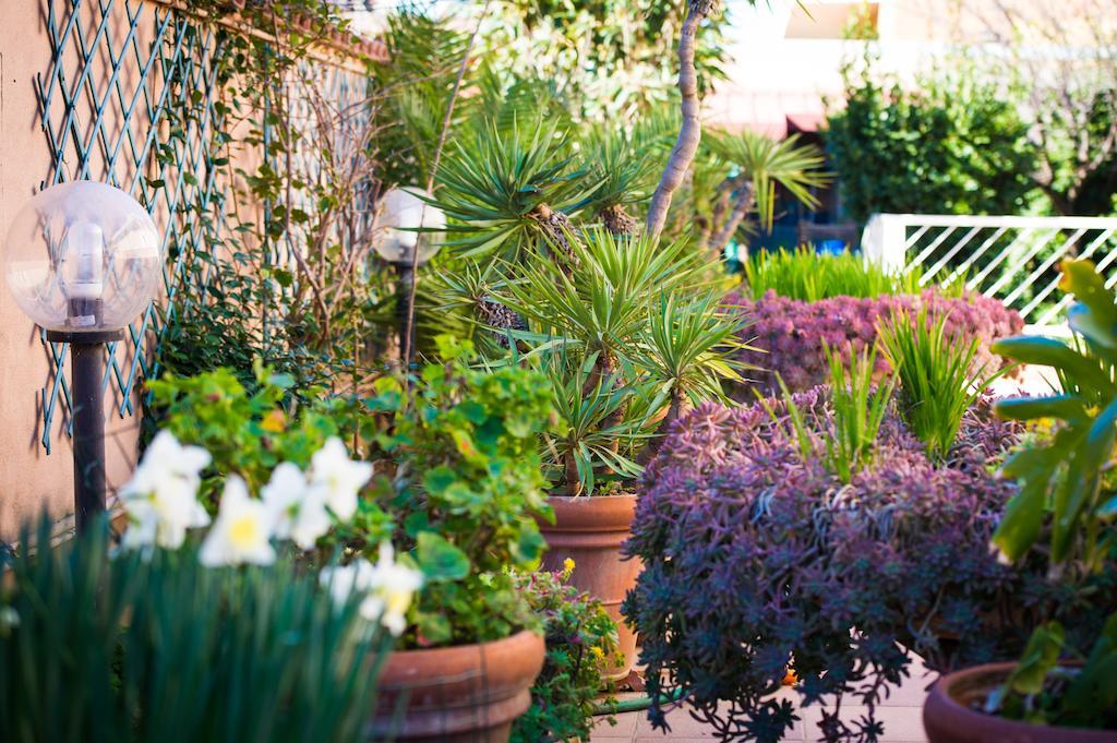 Bed And Breakfast Letterario Fiumicino Exterior photo